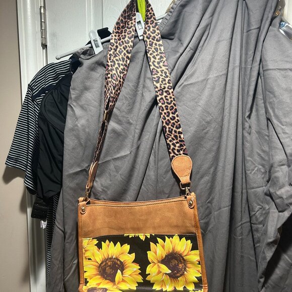 Handbags - Pleather Sunflower Purse